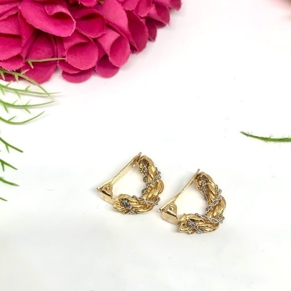 VINTAGE⚜️NAPIER Gold Chain Twist Clip Earrings